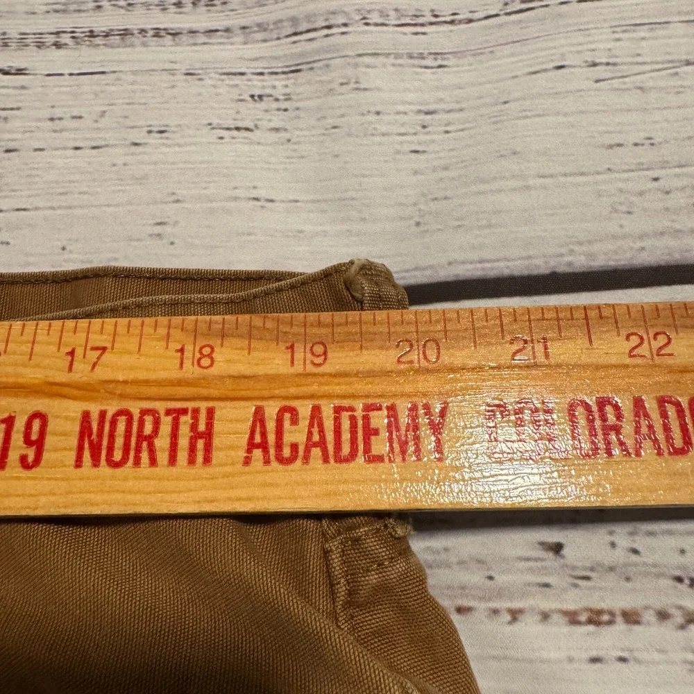 Eddie Bauer Straight Fit Khaki Pants 100% Cotton Men's Size 40x30‎ (Fits 39x27)